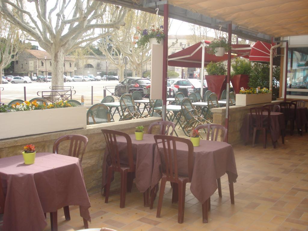 Le Terminus Hotel Tarascon Luaran gambar