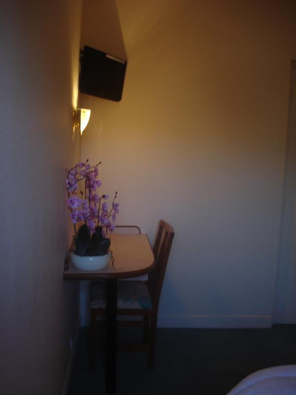 Le Terminus Hotel Tarascon Bilik gambar